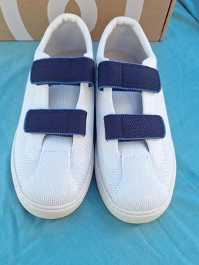 Rothy's Kids White Knit Sneakers with Navy Straps